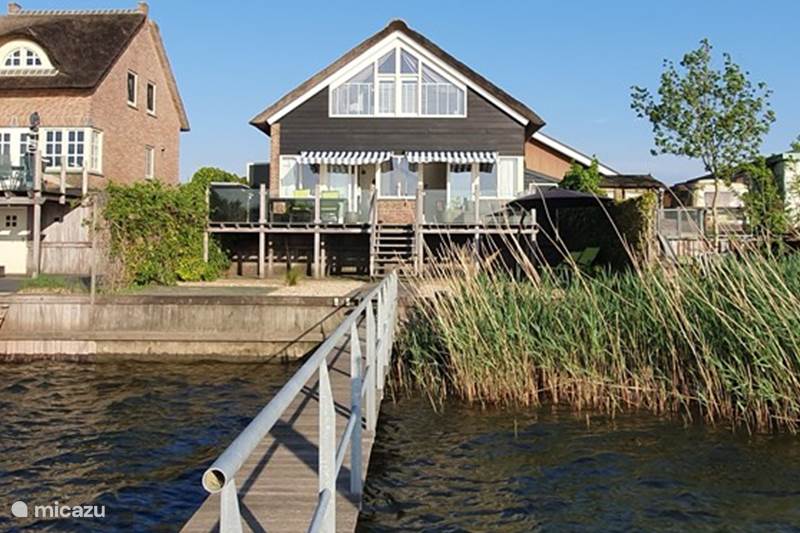 Vakantiehuis Nederland, Noord-Brabant, Veen Vakantiehuis Uw vakantiehuis aan het water: Home