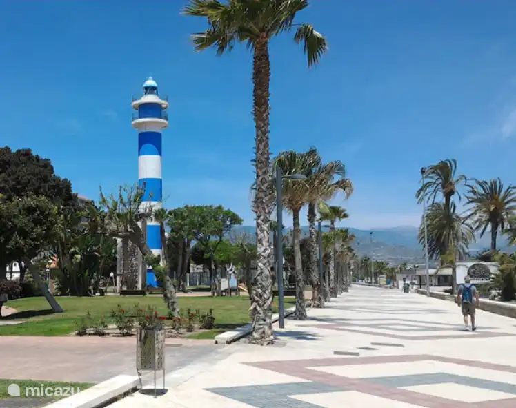 Torre del Mar with a wide boulevard and long beach with cool beach clubs