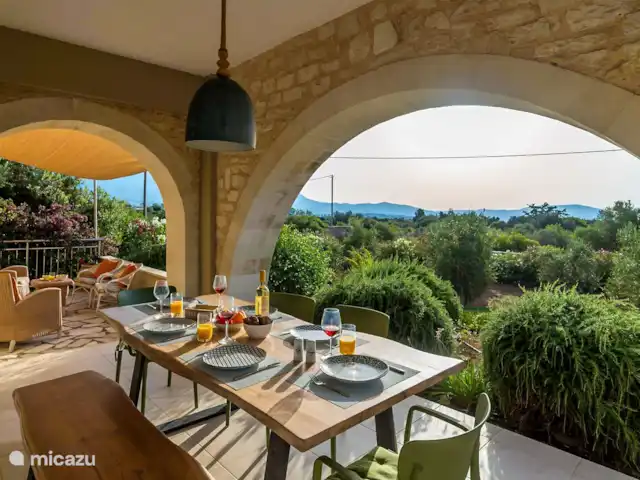 Villa Helios en Grecia, Creta, Xirosterni - villa vista de las montañas blancas