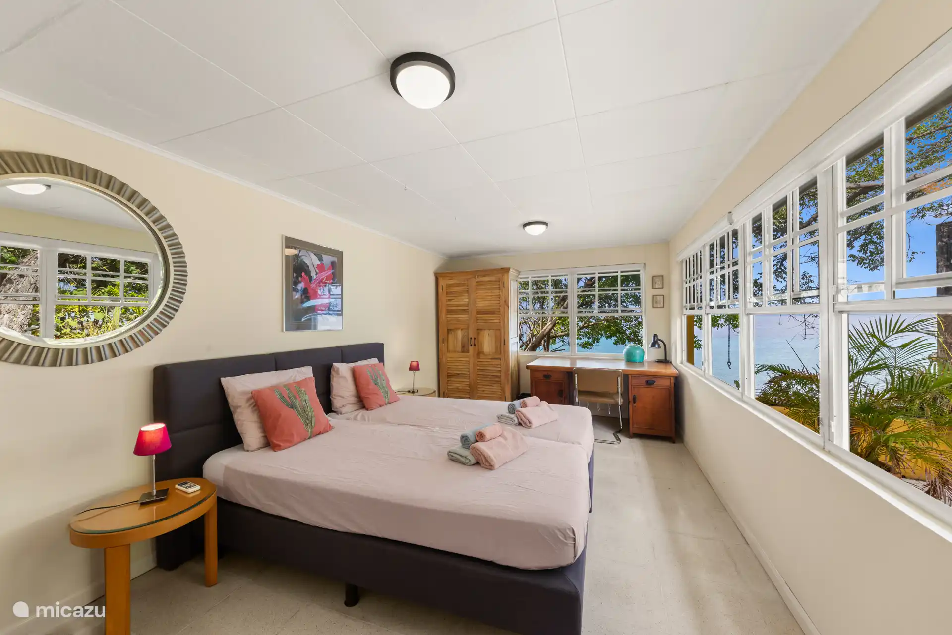 Hinteres Schlafzimmer mit herrlichem Blick über das Karibische Meer.