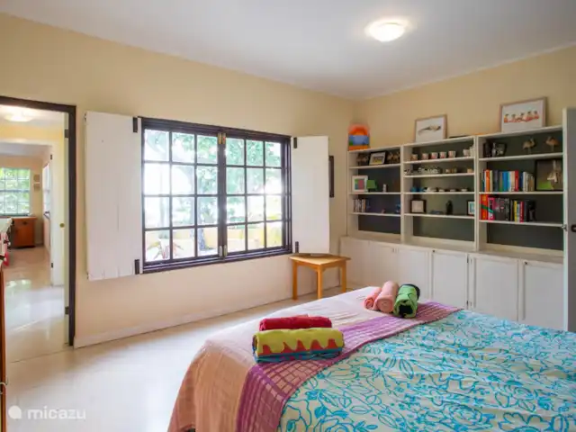 Villa Bord de mer | Curaçao, Curaçao-Centre, Sint Michiel - villa Chambre principale avec a/c côté mer de la villa.