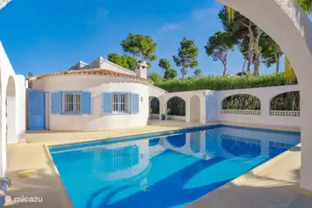 Vacation rental Spain, Costa Blanca, Moraira holiday house Villa Delfin Azul