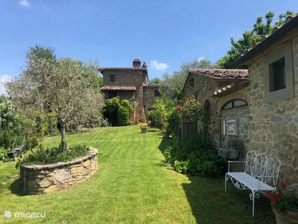 Een heerlijke beschutte tuin