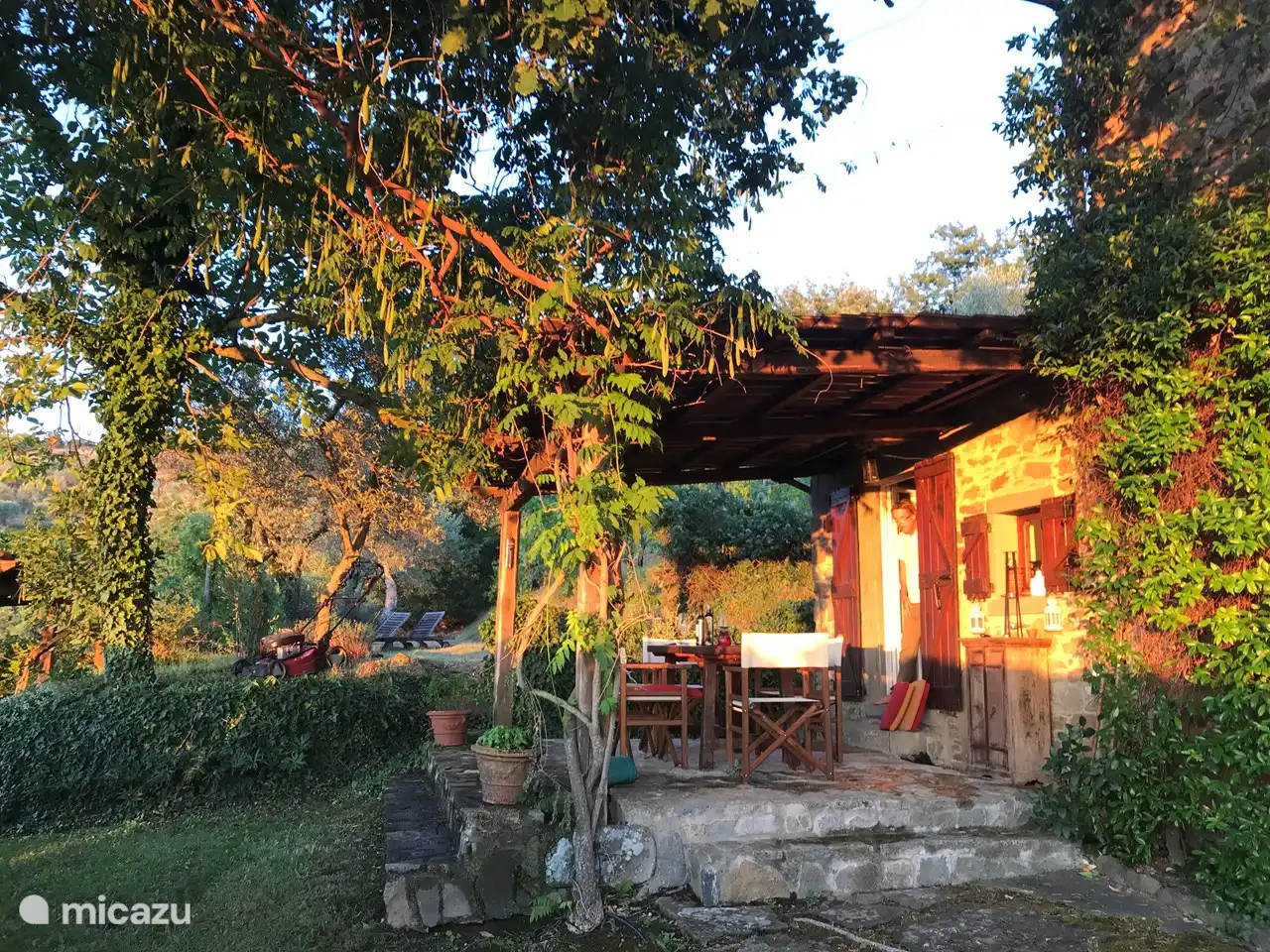 Een heerlijk ontbijt terras bij de keuken