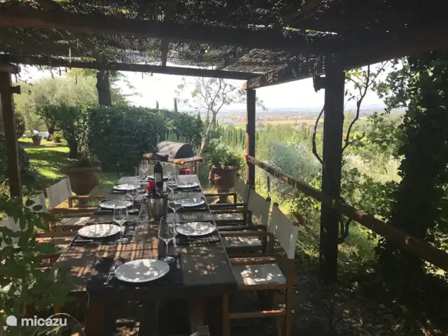 Casa del Castagno huren in Italië, Toscane, Cortona - villa Dineren met geweldig uitzicht