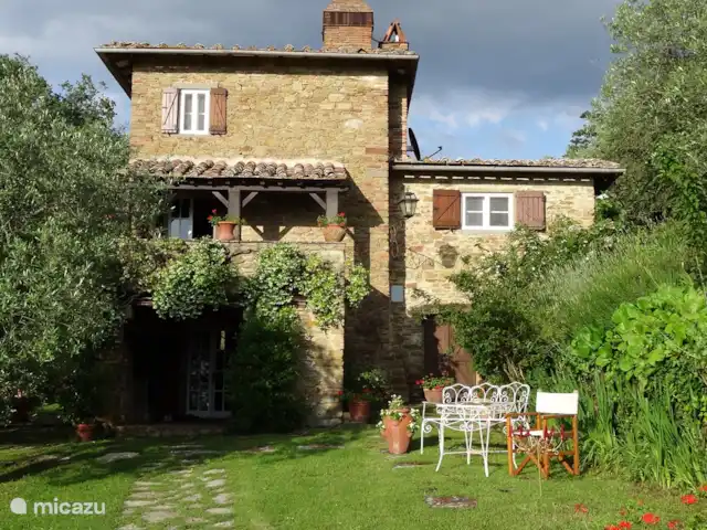 Casa del Castagno huren in Italië, Toscane, Cortona - villa Met balkom voor een geweldig uitzicht