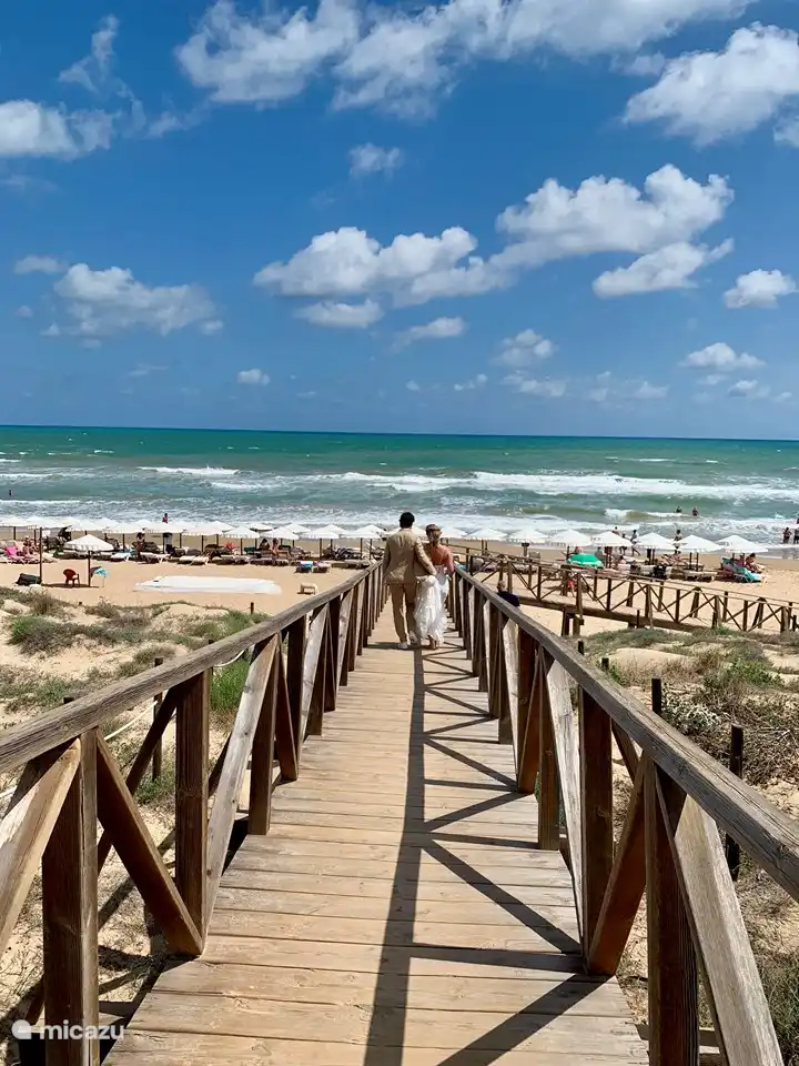 La plage de Guardamar est également un endroit idéal pour des photos de mariage romantiques...