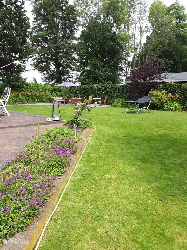 Notre beau jardin clos.