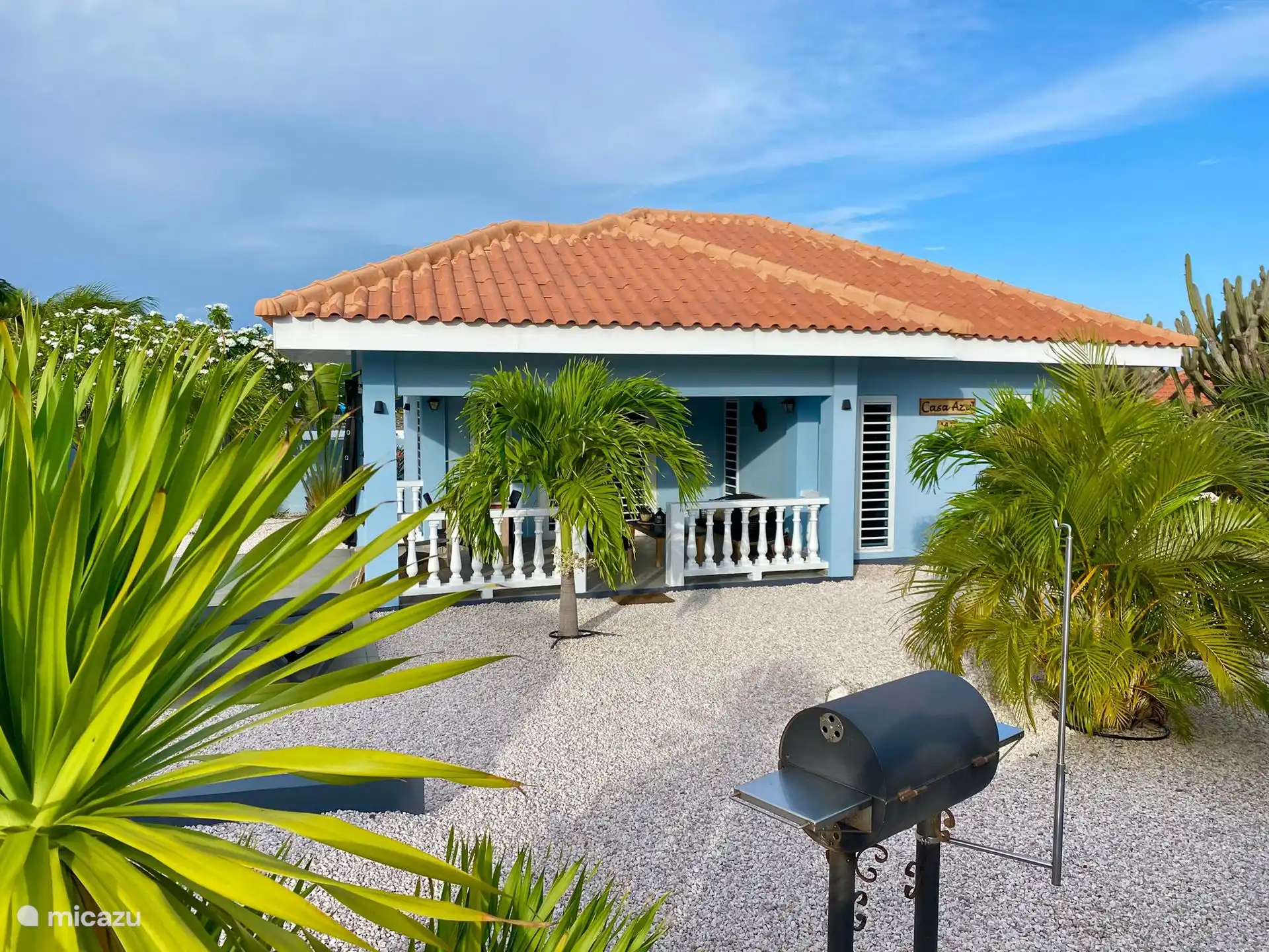 Vue de face de la maison