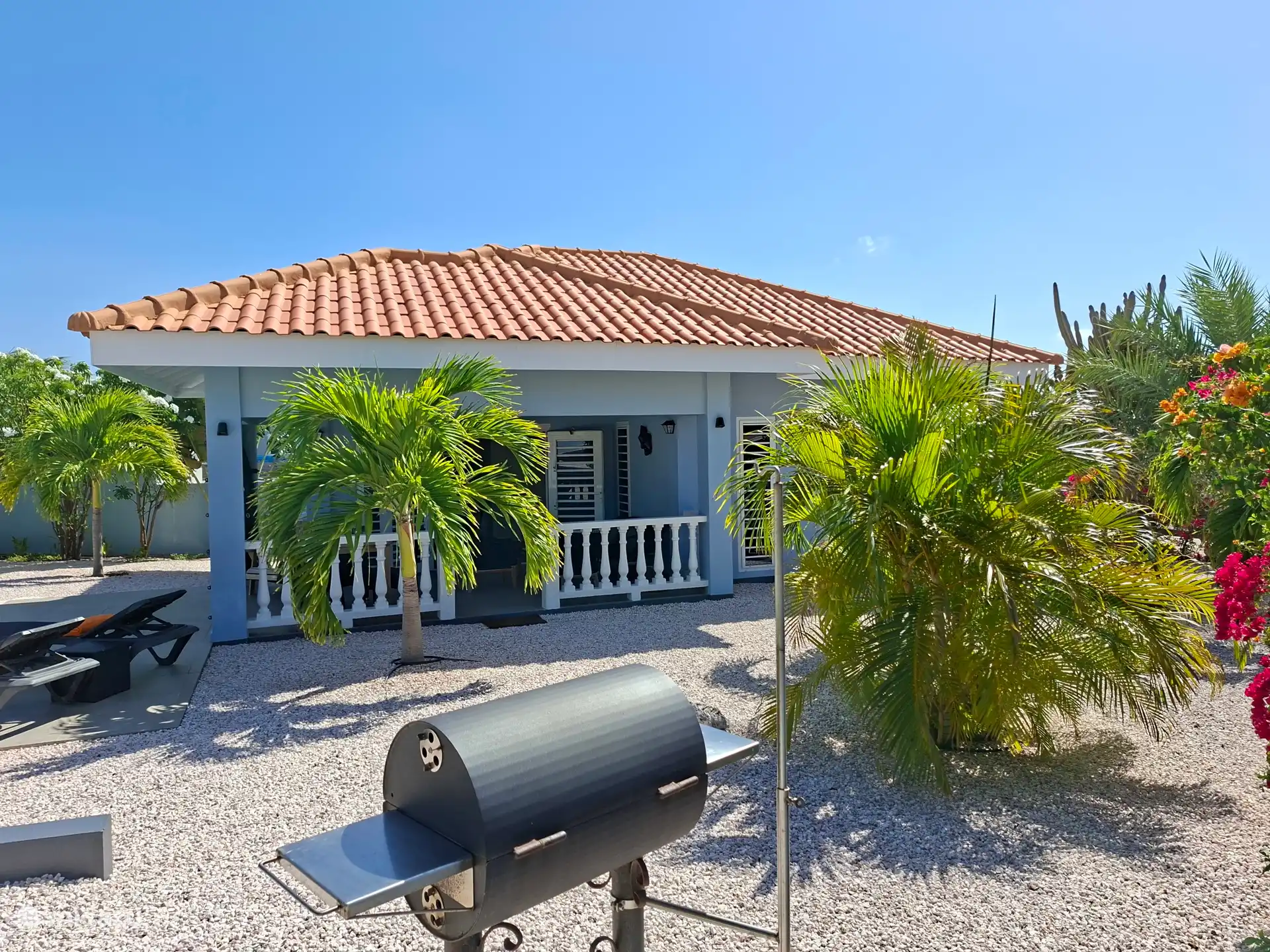 Front view Casa Azul