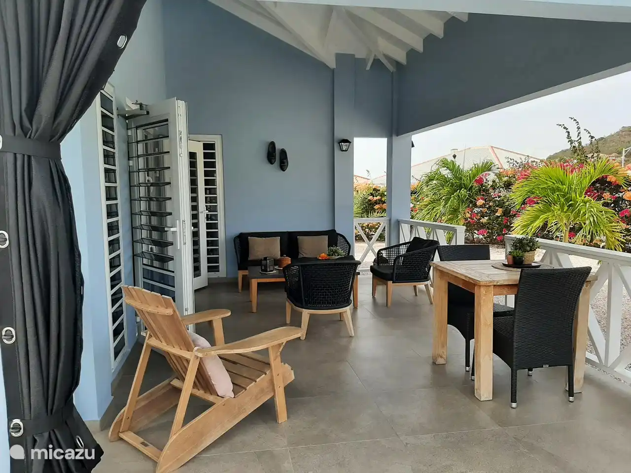 Terrasse agréable au vent.