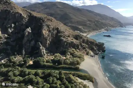 Plage et palmeraie de Preveli