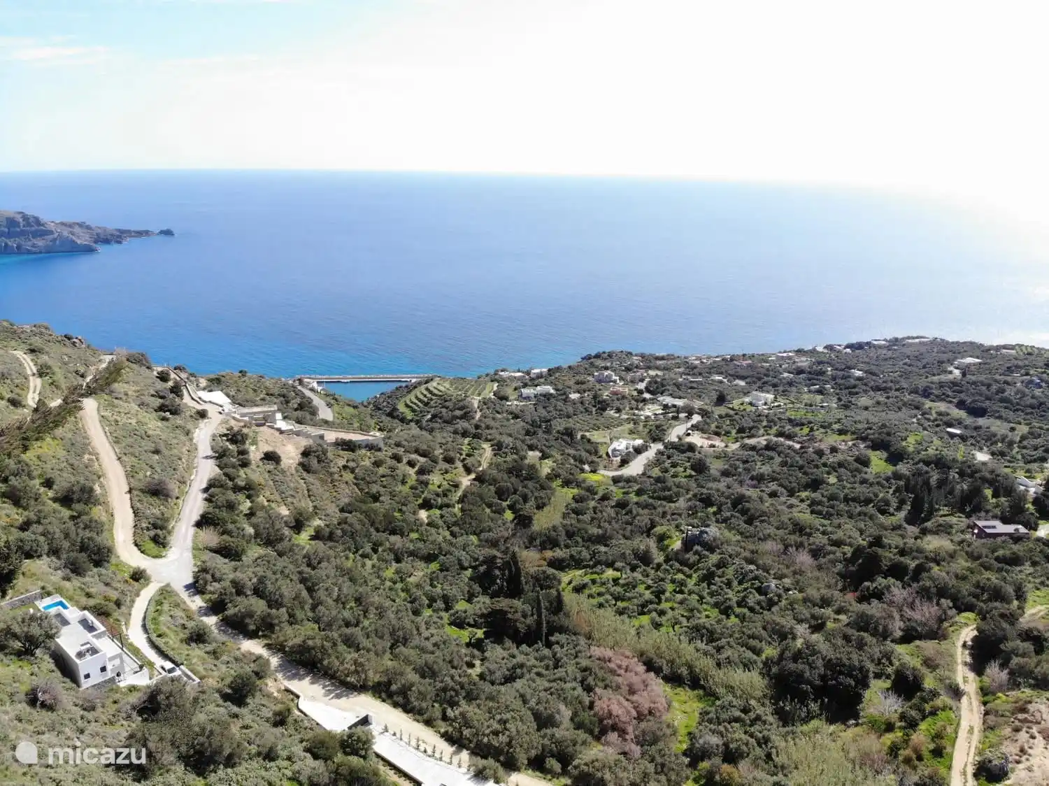 Villa Sea-Esta Kreta (unten links) von oben.