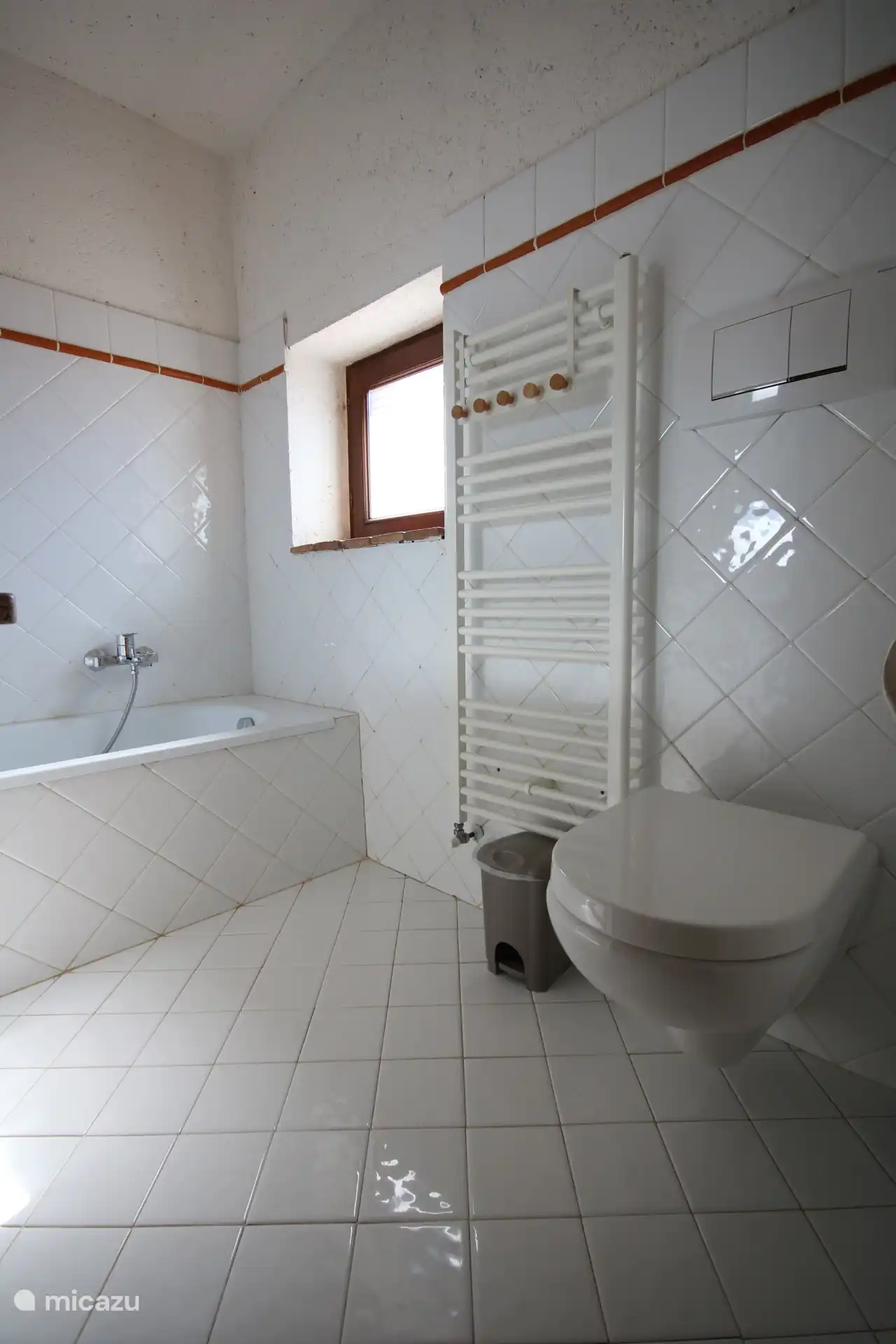 Das Badezimmer im 'Elternschlafzimmer'