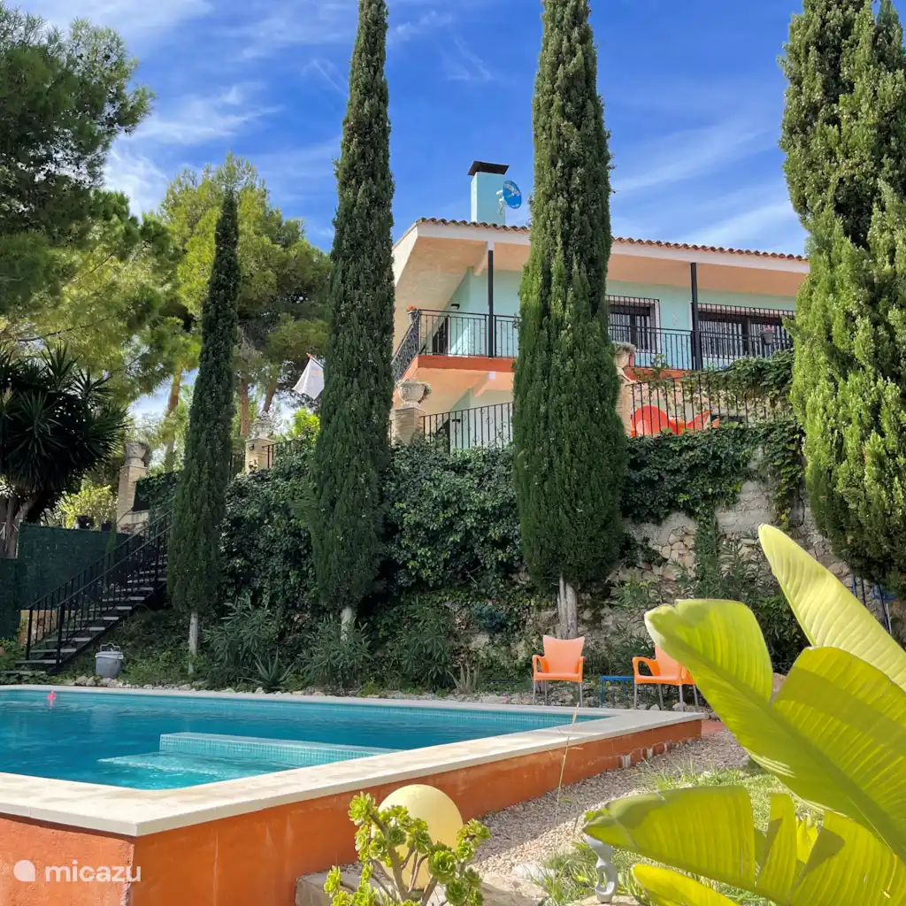 Villa de la Tierra