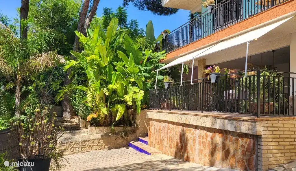 Villa de la Tierra