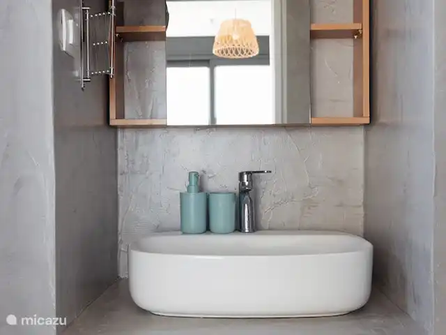 Villa Xenia | Grèce, Crète, Kamilari - maison de vacances Lavabo de la salle de bain 1