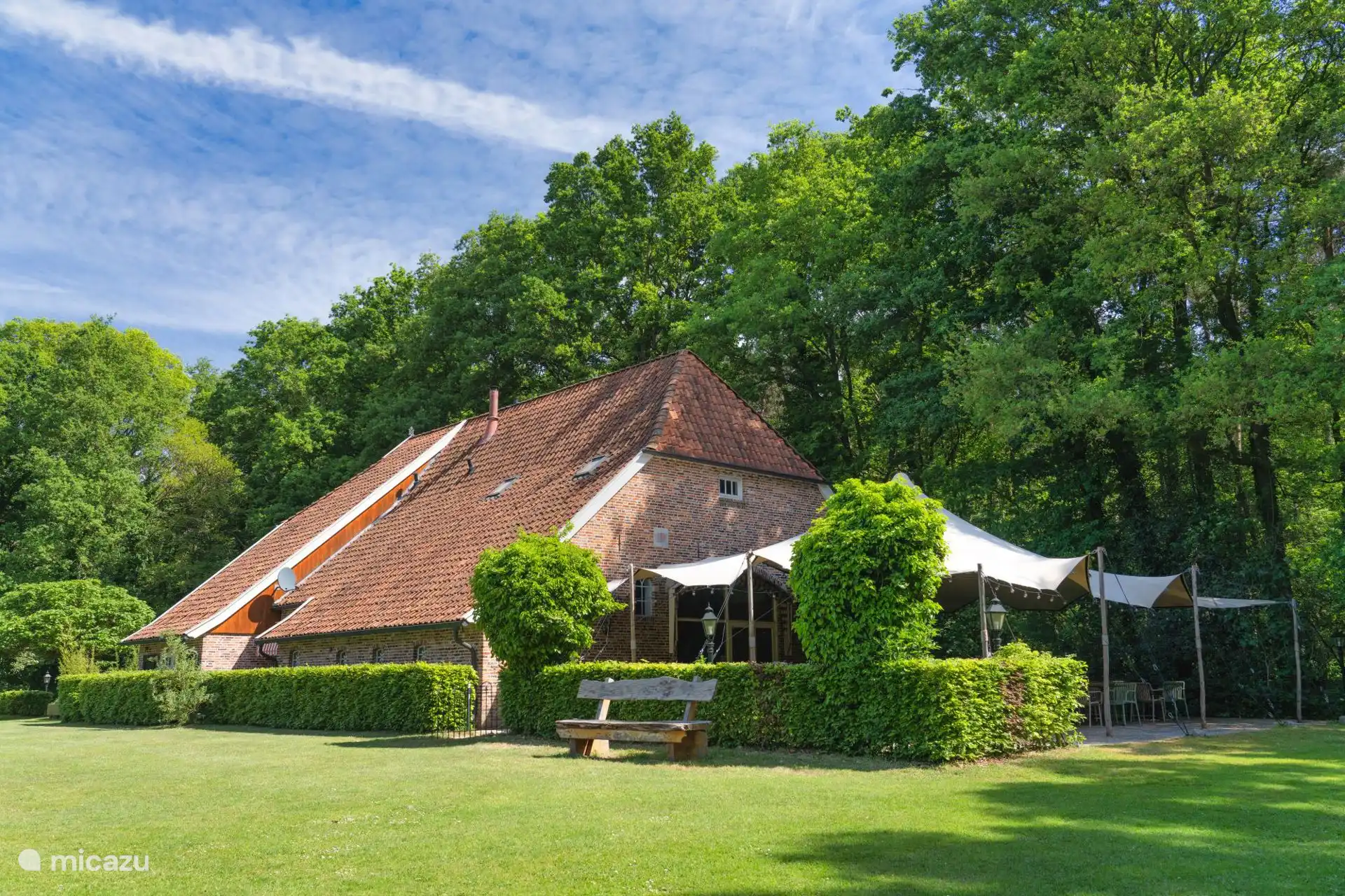 Große Südterrasse. Völlig abgeschiedene Lage