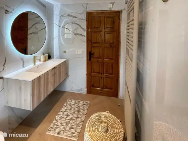 Casa Alegre huren in Spanje, Costa Brava, Calonge - vakantiehuis Badkamer (1), geheel vernieuwd!