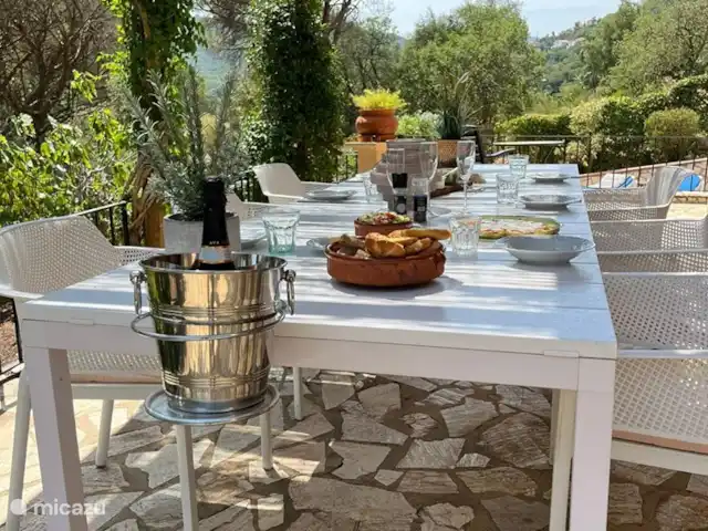 Casa Alegre huren in Spanje, Costa Brava, Calonge - vakantiehuis Grote terrastafel.