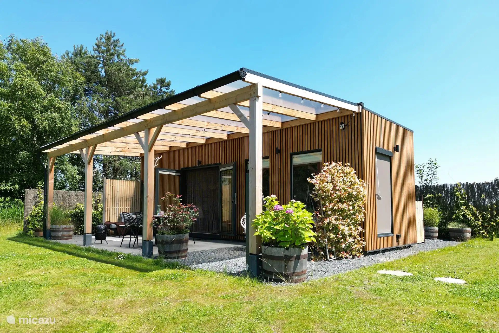 tiny house huren in Hoogwoud, Noord-Holland, Nederland - Tinyhouse Woody met sauna & hottub