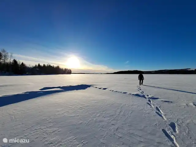 Location de Vacances Suède, Värmland, Nykroppa, maison de vacances - Maison GWEN en lac +service complet Une belle vue sur le lac gelé