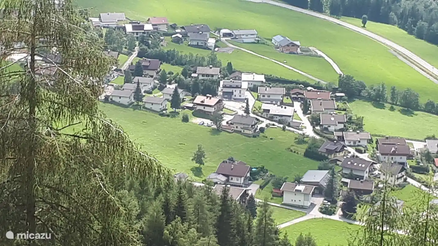 Dollach von der Straße ins Zirknitztal gesehen mit unserem Haus links im Bild