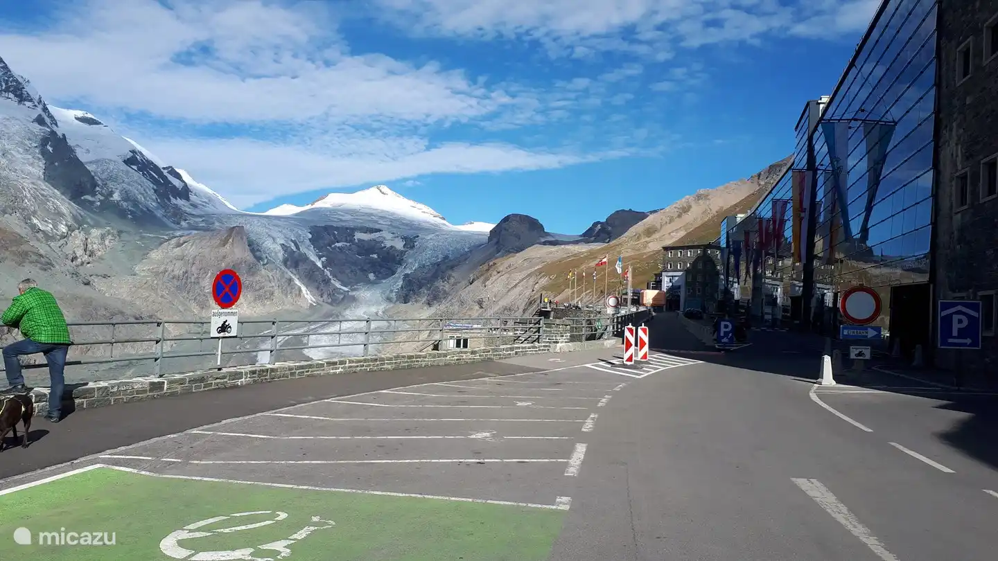 Großglockner mit Blick auf den Gletscher