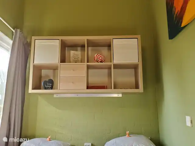 Location de Vacances Pays-Bas, Limbourg, Simpelveld, maison de vacances - Elisa Une chambre confortable avec beaucoup de lumière. La chambre est joliment meublée. Il y a deux lits simples avec de bons matelas. La chambre a beaucoup de lumière et un rideau occultant.