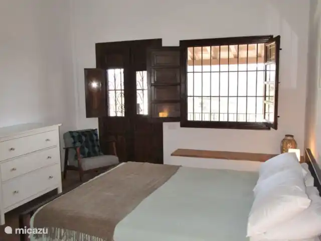 villa en España, Costa del Sol, Comares – Casa Mendoza Salida a terraza desde dormitorio principal
