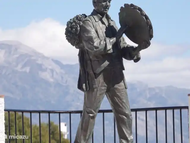 villa en España, Costa del Sol, Comares – Casa Mendoza Comares : Estatua