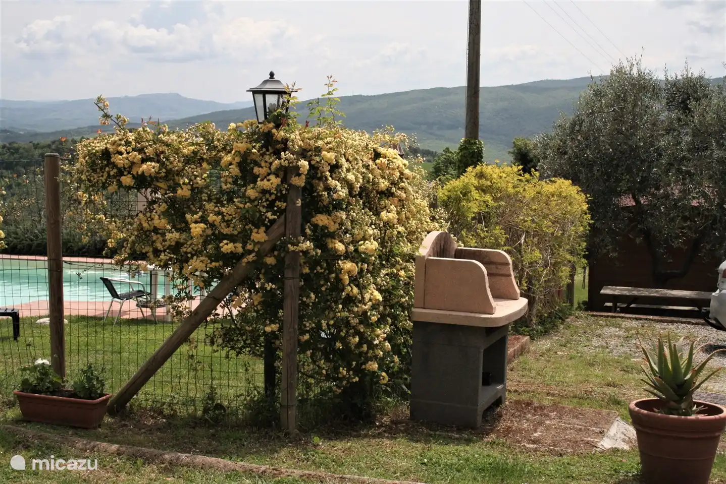 Grill auf der Terrasse