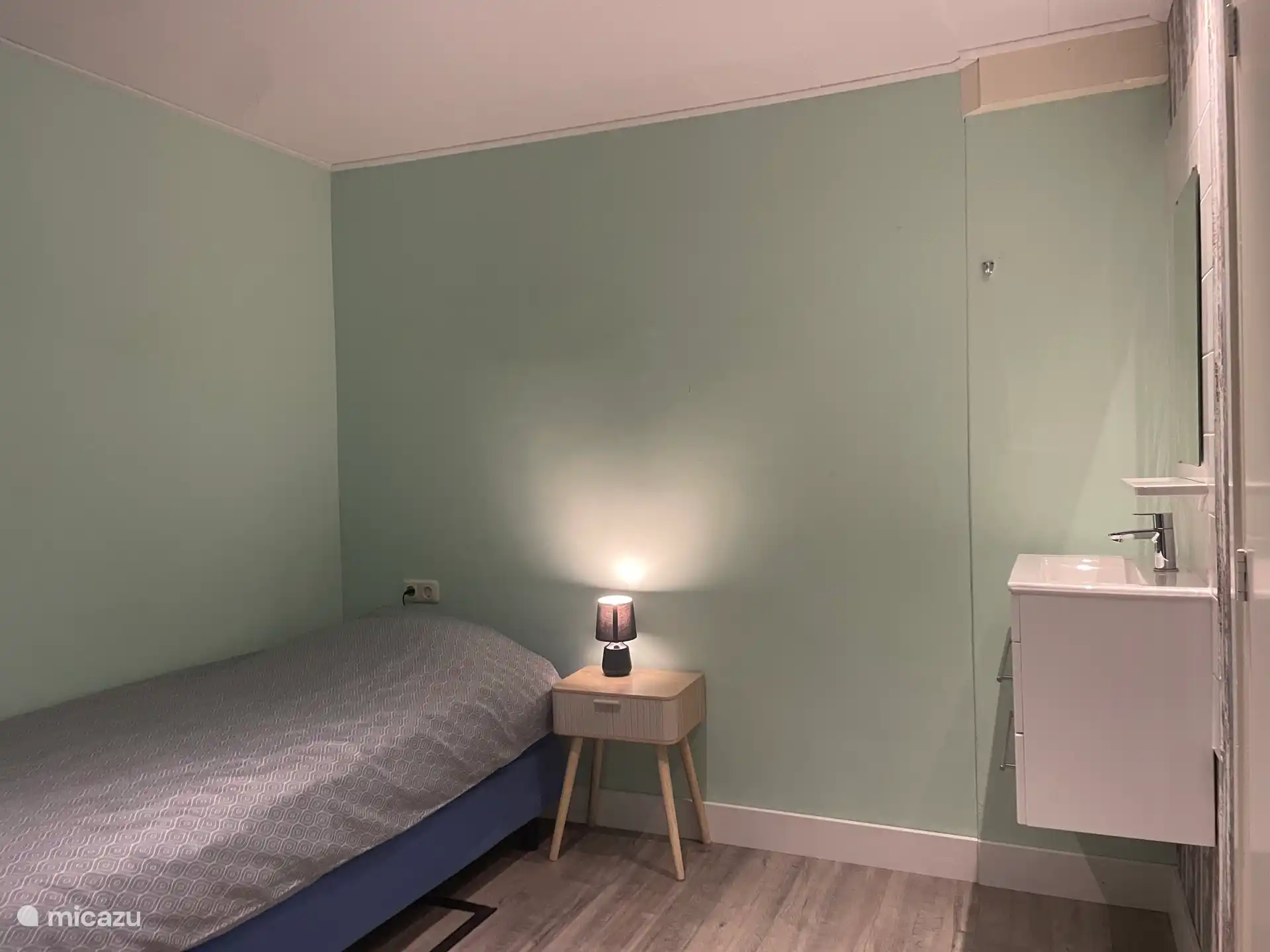 Großes Schlafzimmer für 3 Personen 