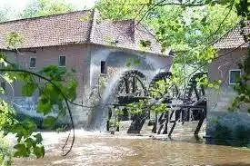 Le moulin à eau de Singraven. Vous pouvez les visiter et également profiter d'un délicieux repas au restaurant d'à côté. À distance de marche de la maison de vacances.