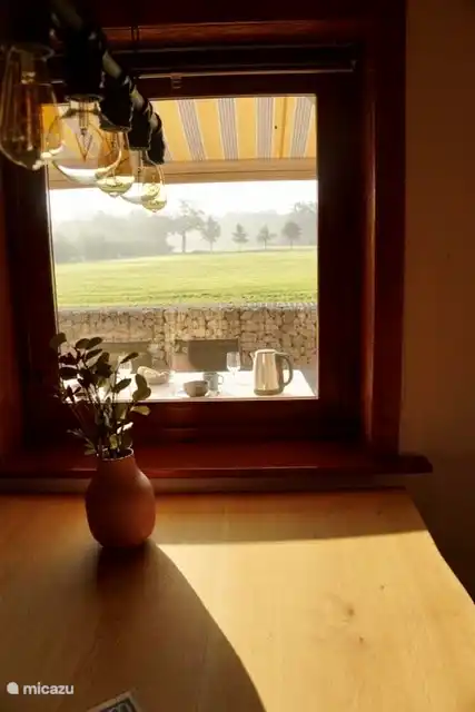 Belle vue depuis la table à manger