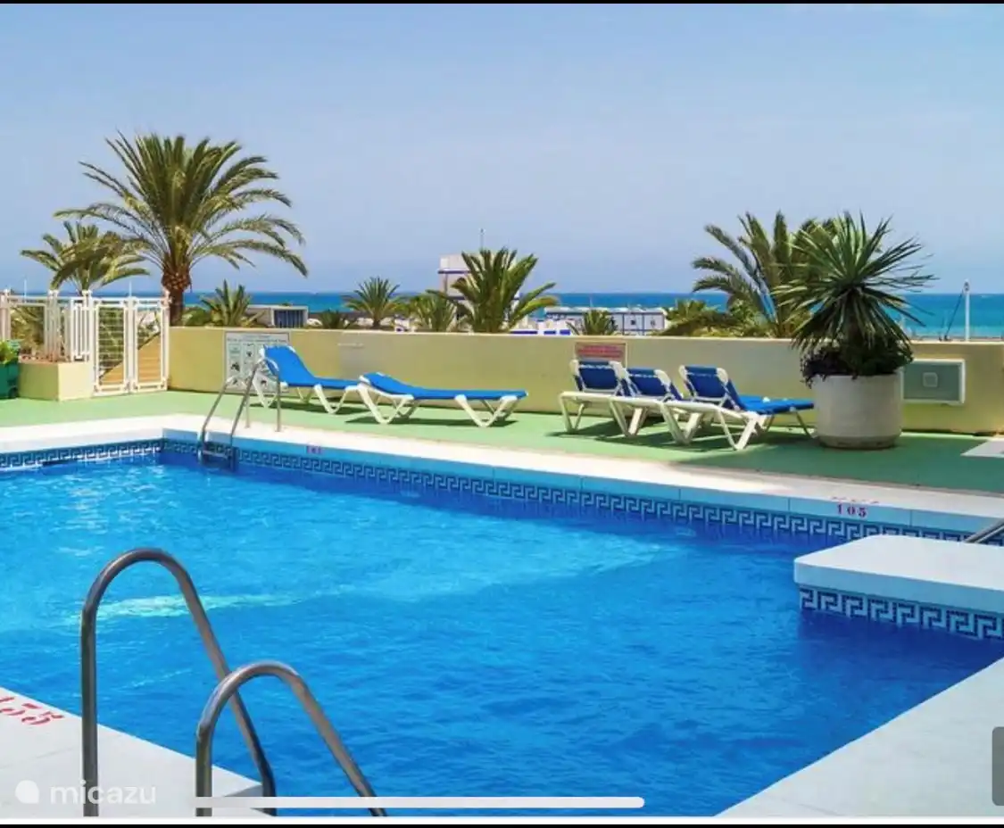 2 piscines à disposition