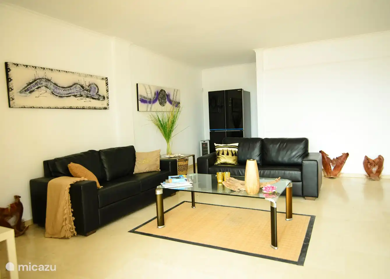 Séjour très spacieux avec réfrigérateur américain