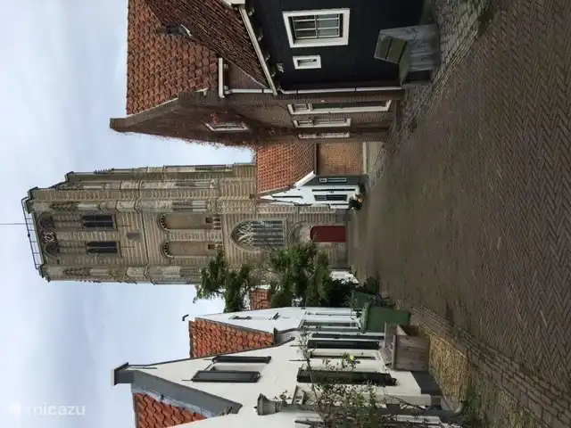 Schöner gotischer Turm, erbaut in den Jahren 1467-1512