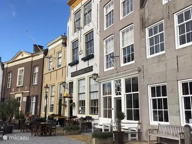 De Goede Ree 37 | Pays-Bas, Hollande méridionale, Goedereede - chalet Manoirs sur le port de Goedereede.