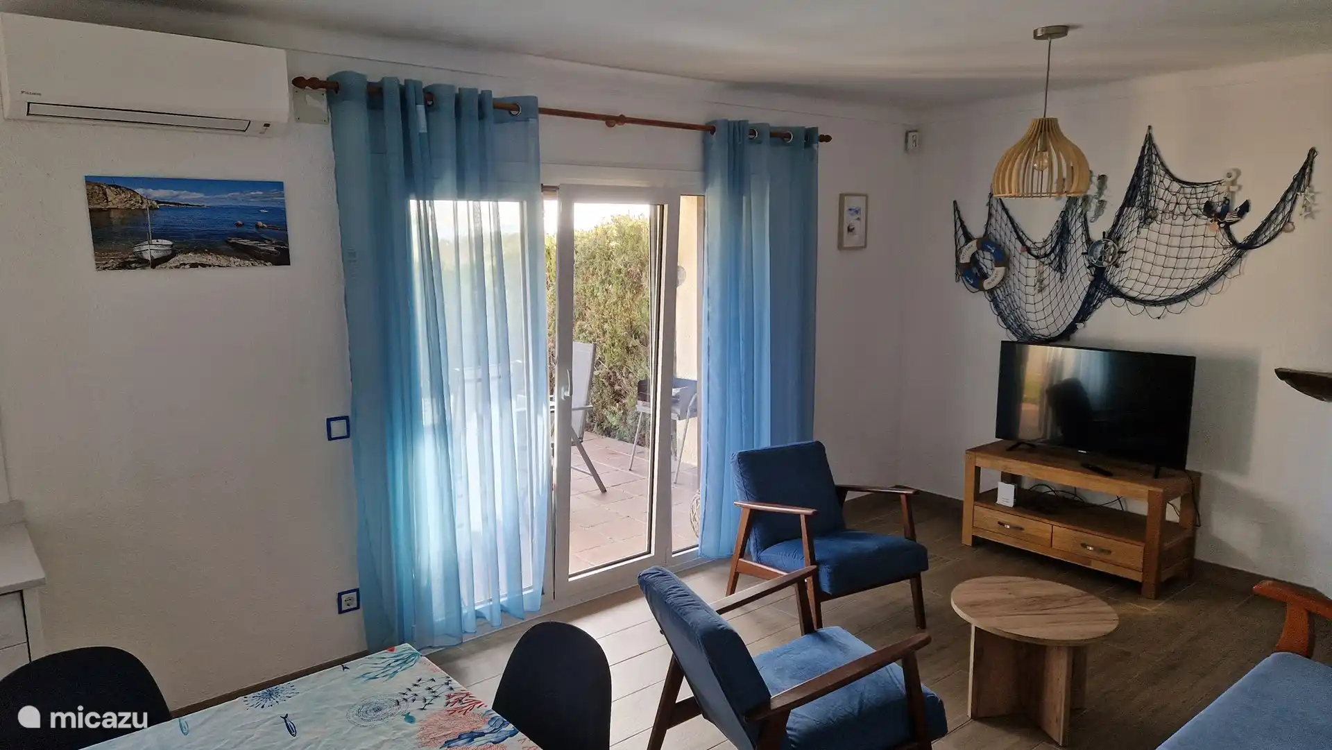 Living room with air conditioning