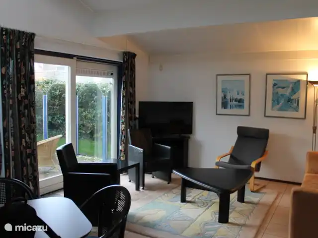 bungalow huren in Nederland, Noord-Holland, Julianadorp aan Zee – Bungalow De Duinbloem relax in de stoel