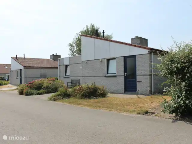 bungalow huren in Nederland, Noord-Holland, Julianadorp aan Zee – Bungalow De Duinbloem park met huisjes