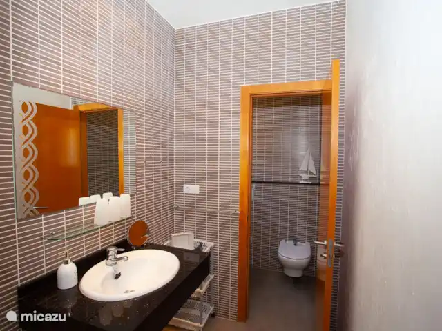 Villa Dali huren in Spanje, Costa Blanca, Moraira - villa badkamer gelijkvloers met apart toilet