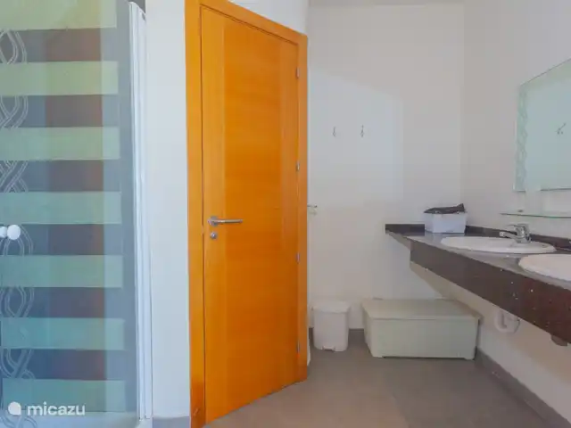 Villa Dali huren in Spanje, Costa Blanca, Moraira - villa Annex badkamer master bedroom met apart toilet