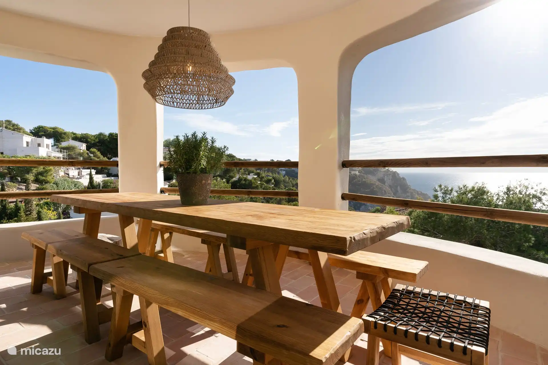 Terrasse und Aussicht