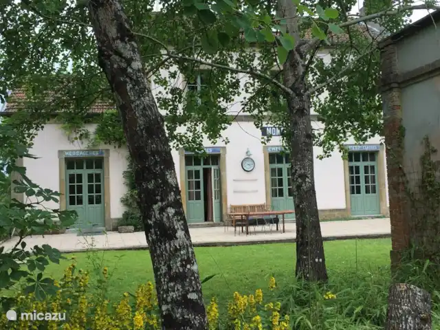 l'Ancienne Gare | France, Vosges, Monthureux-sur-Saône - maison de vacances jardin et vue arrière