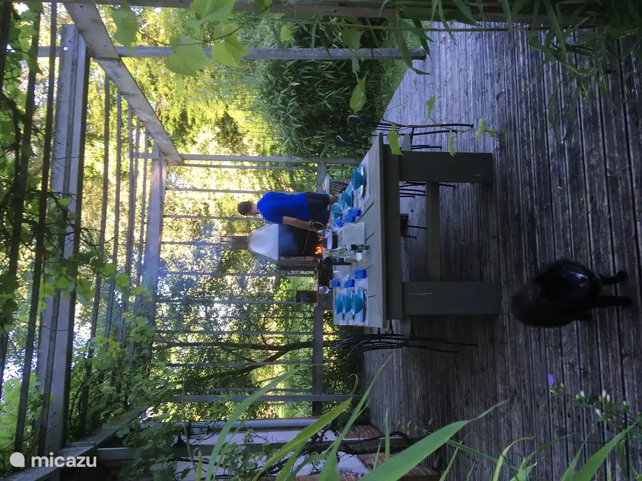 Het tweede terras aan de bosrand. 
