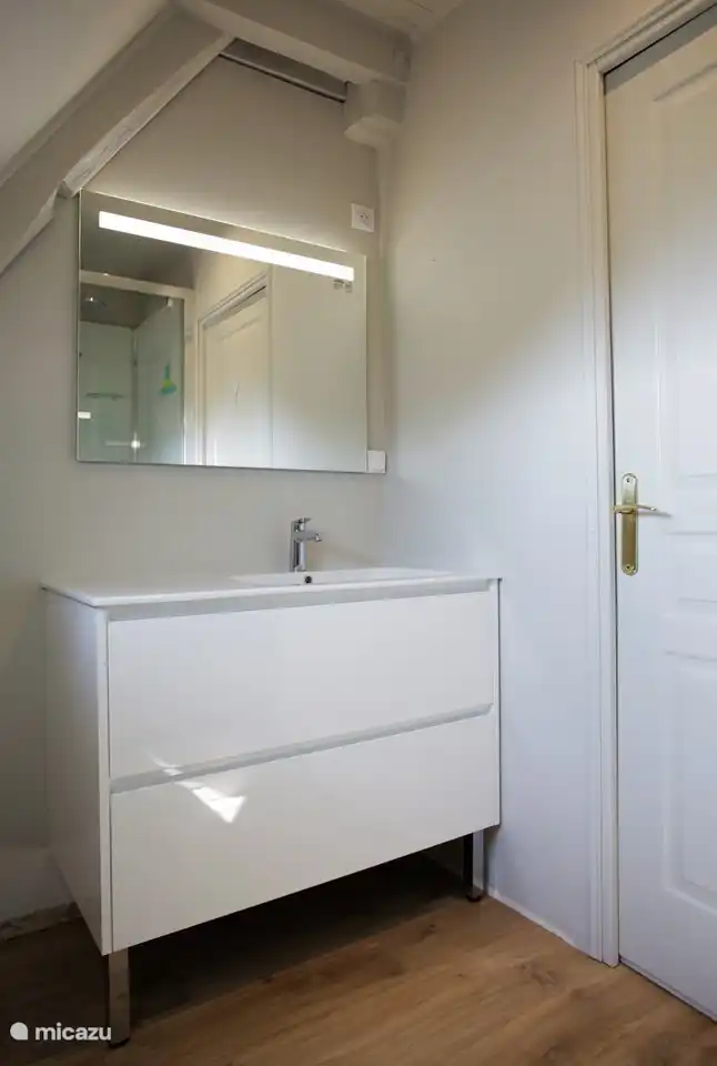 Waschbecken 2. Stock