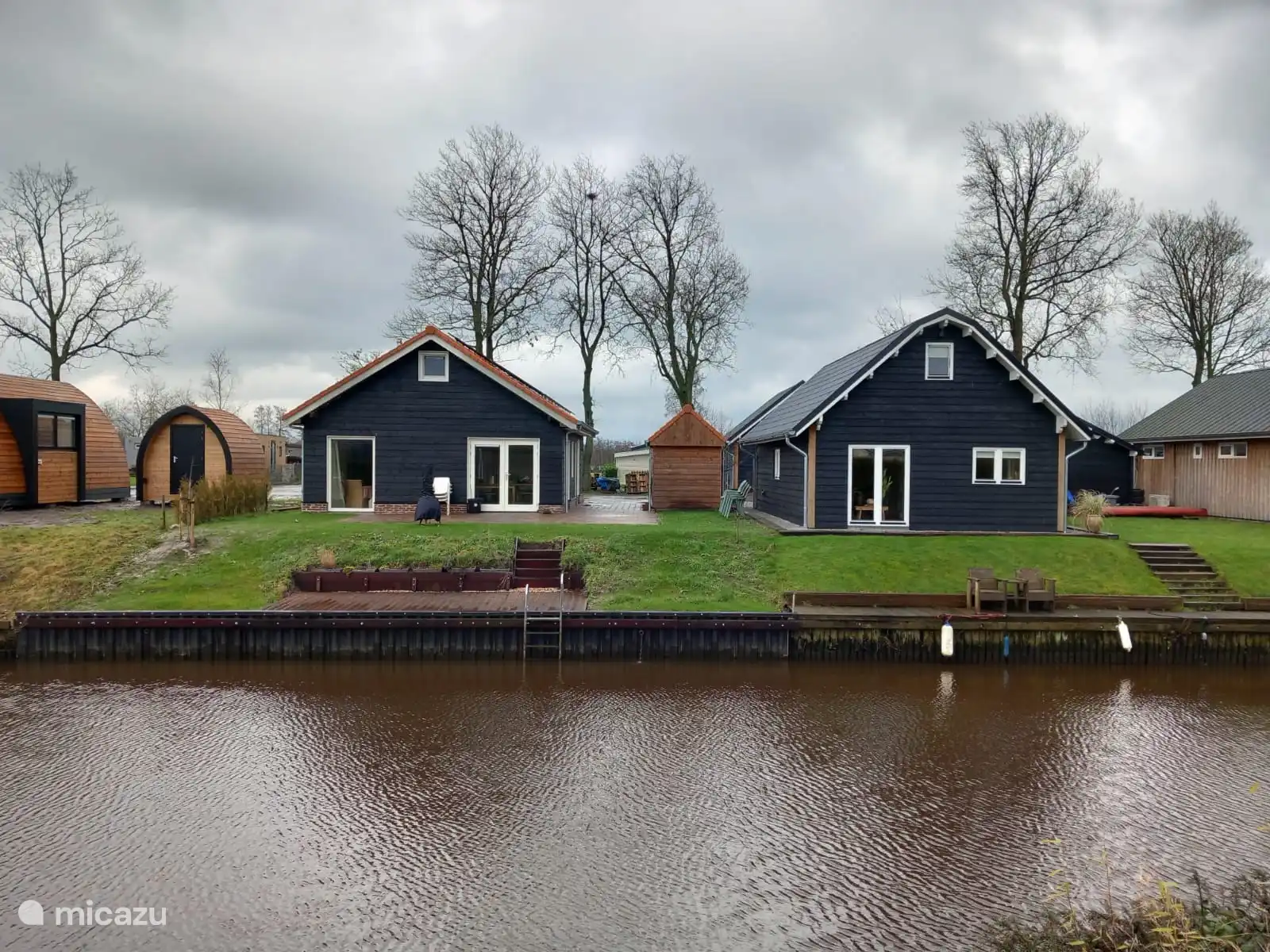 Blick über den Kanal.