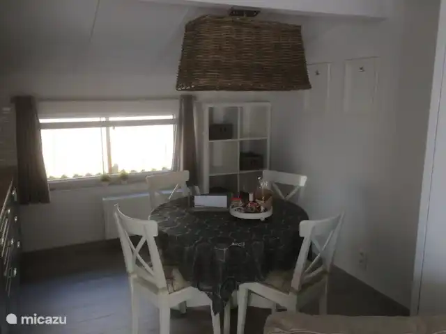 Het Coincidence: un oasis de paz en Bélgica, Costa Belga, Oostduinkerke - casa vacacional Un agradable comedor